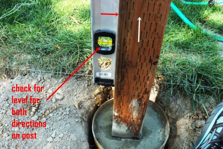 How to set posts in concrete